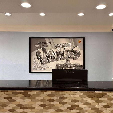 Super 8 By Wyndham Galveston Hotel Luaran gambar