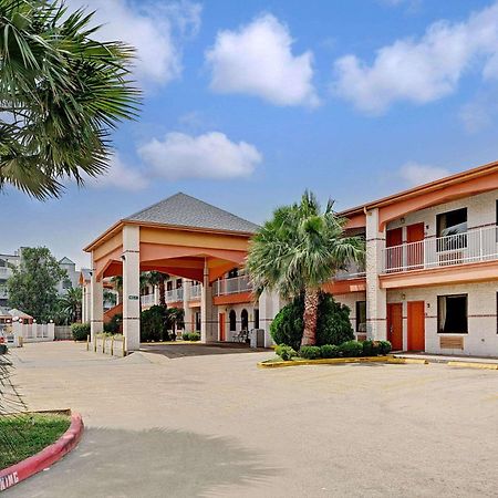 Super 8 By Wyndham Galveston Hotel Luaran gambar