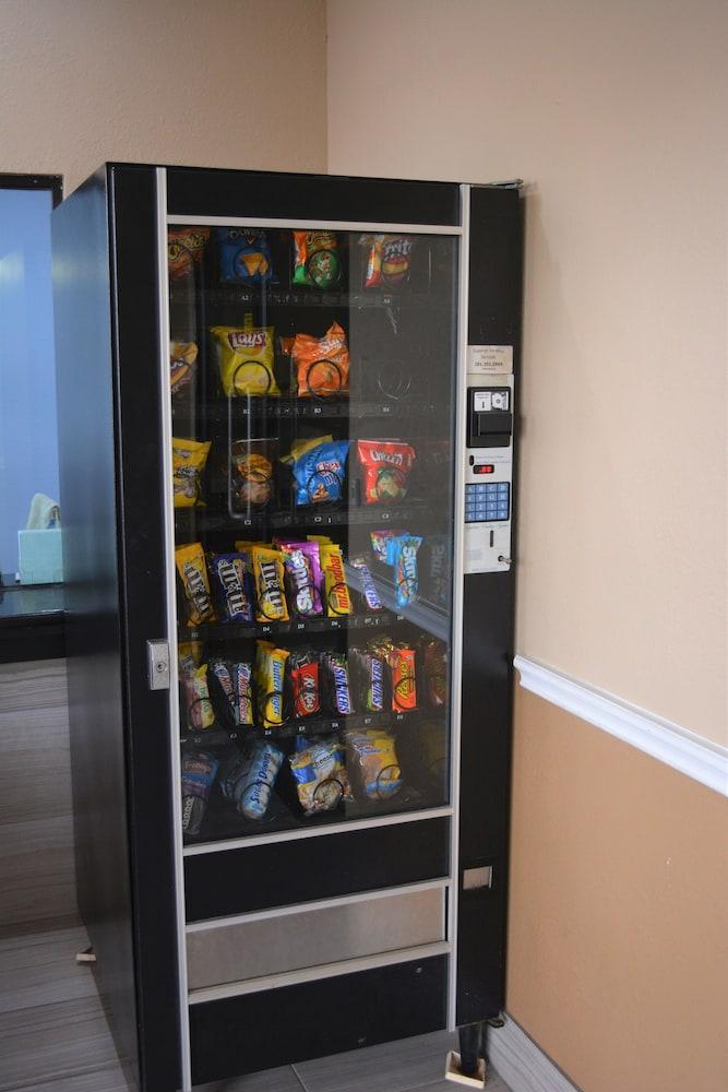 Super 8 By Wyndham Galveston Hotel Luaran gambar