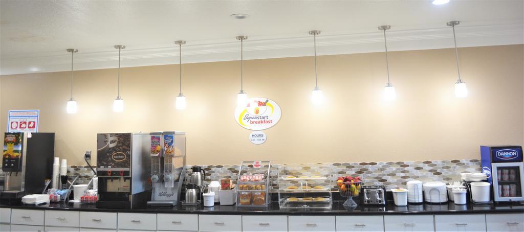 Super 8 By Wyndham Galveston Hotel Luaran gambar
